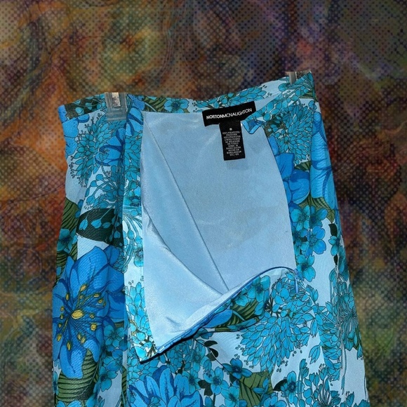 Blue floral boho knee length skirt size 8 - Picture 3 of 5